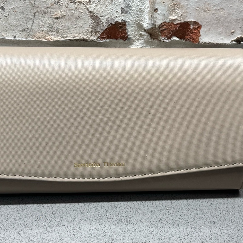 Samantha Thavasa Cream Envelope wallet with Gold Logo